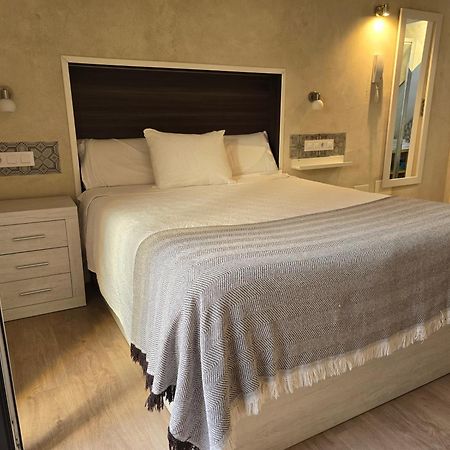 La Isla De Mirabel Apartment Plasencia Ngoại thất bức ảnh