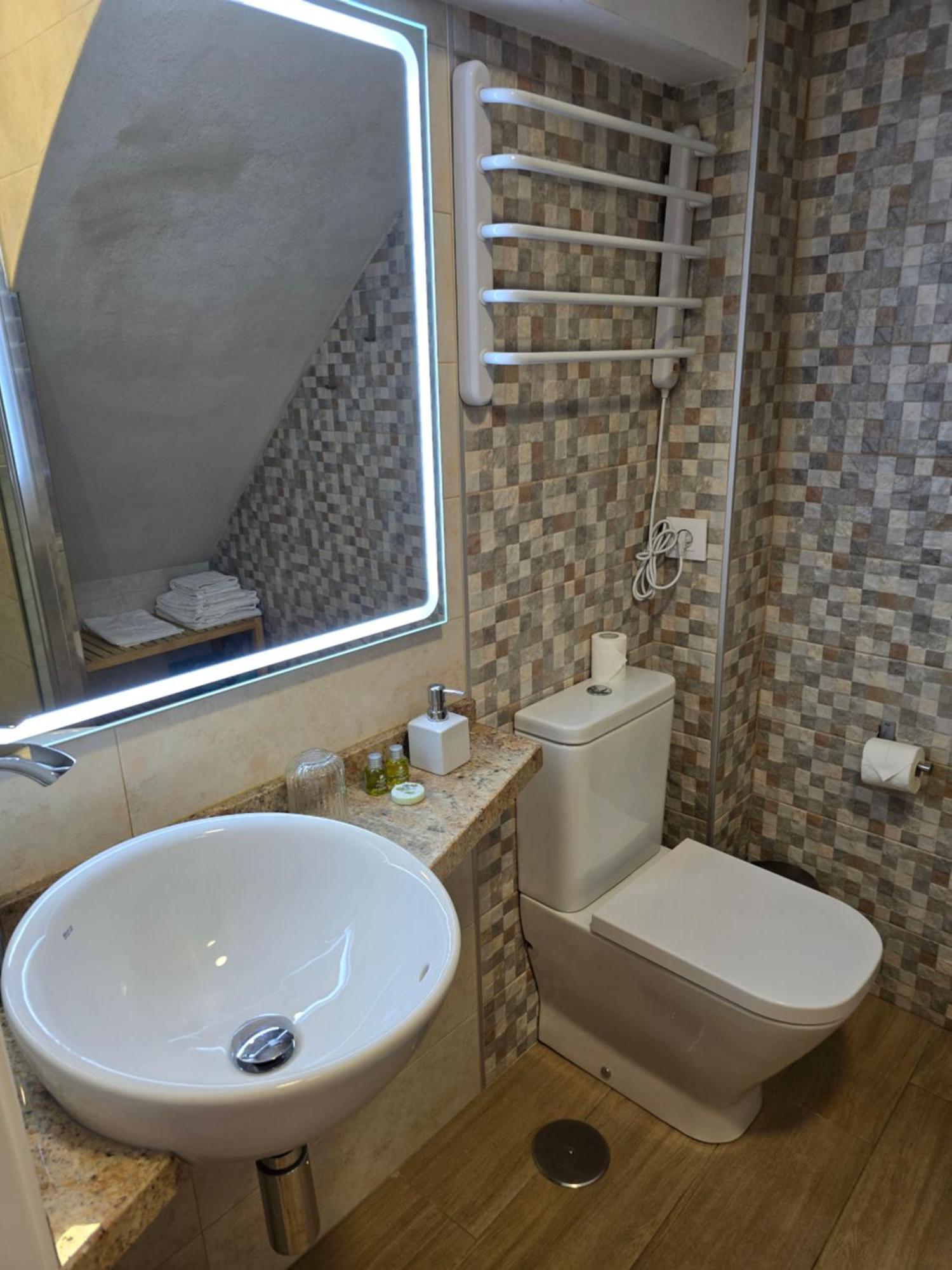 La Isla De Mirabel Apartment Plasencia Ngoại thất bức ảnh